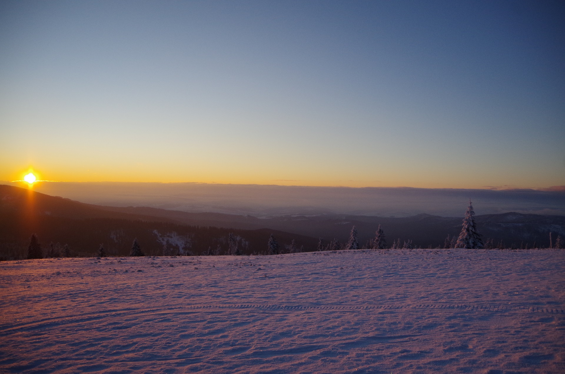 Pierwsze promienie słońca na Rysiance