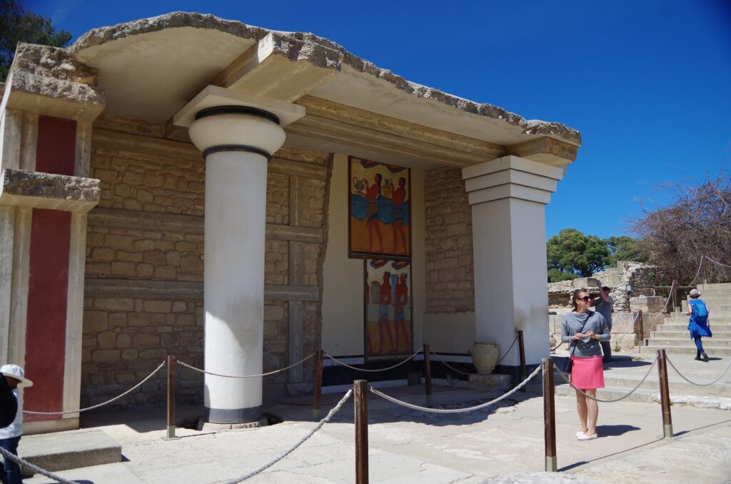 Zwiedzanie pałacu Knossos