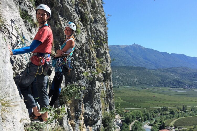 Wspinacze - Mattias i Oliwia na drodze Moon Bears, PIccolo Dain, Włochy