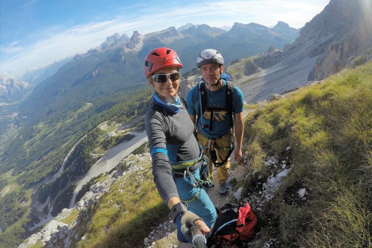 Schodzimy z Tofany w świetle zachodzącego słońca