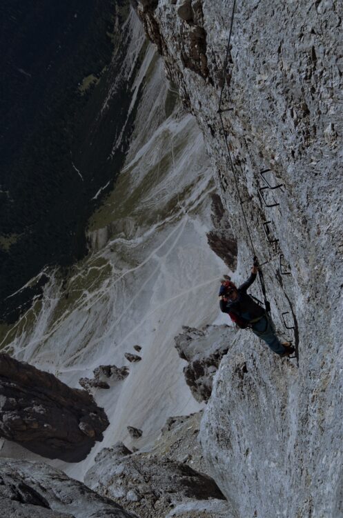 Wyjście po stopniach w ekspozycji