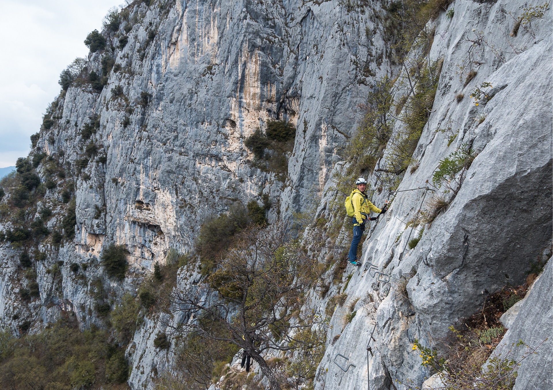 Ferrata Foletti ma odcinek, który jest bardzo ładny, ale eksponowany.