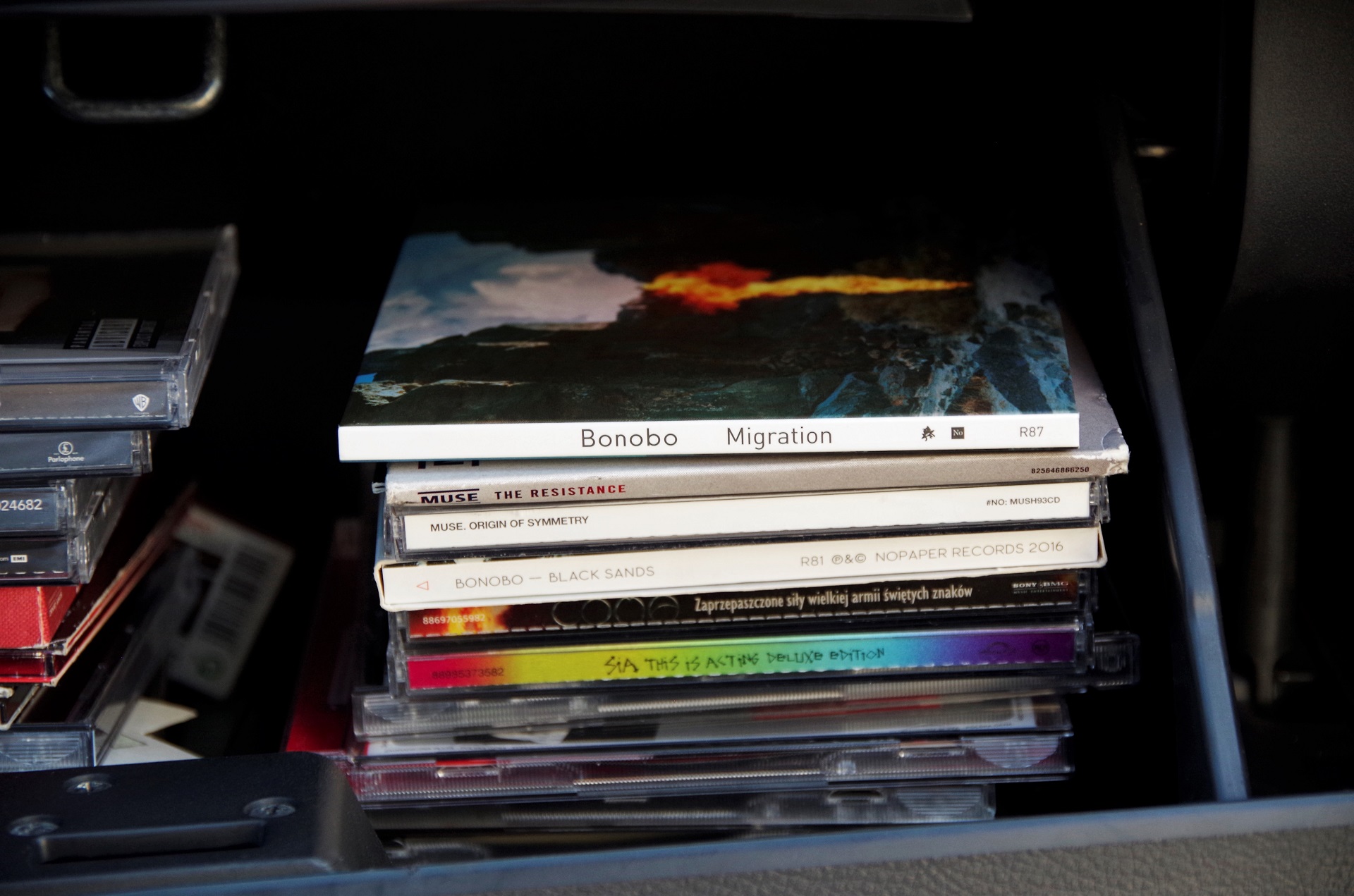 Muzyka na podróż , jakiej słuchamy, jest różna, od rocka, do popu i jazzu