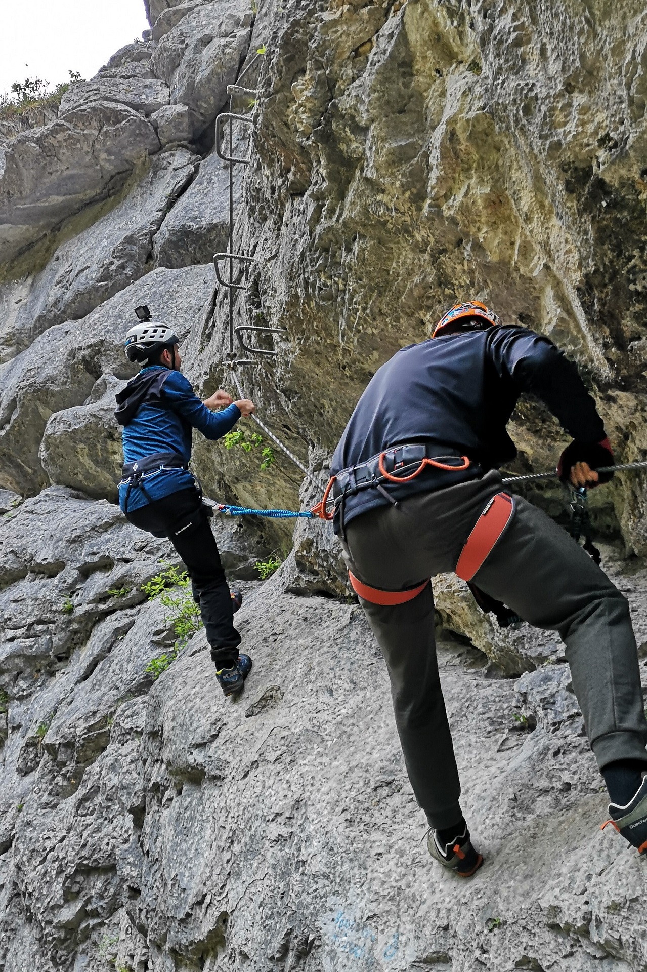 Spinacze na via ferratach
